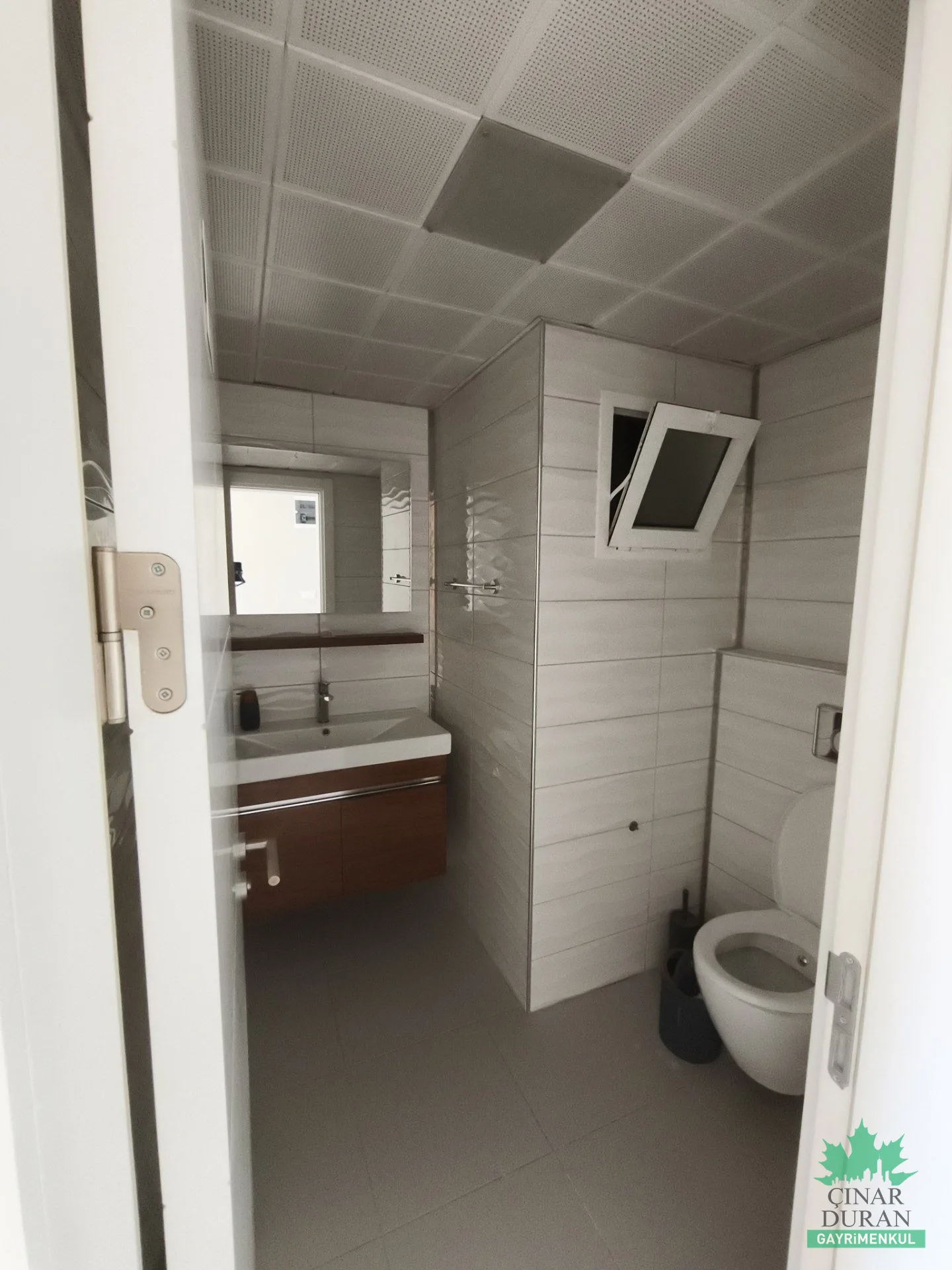 Çiçek Plaza'da Balkonlu 45 m² Kiralık Ofis - küçük resim 28
