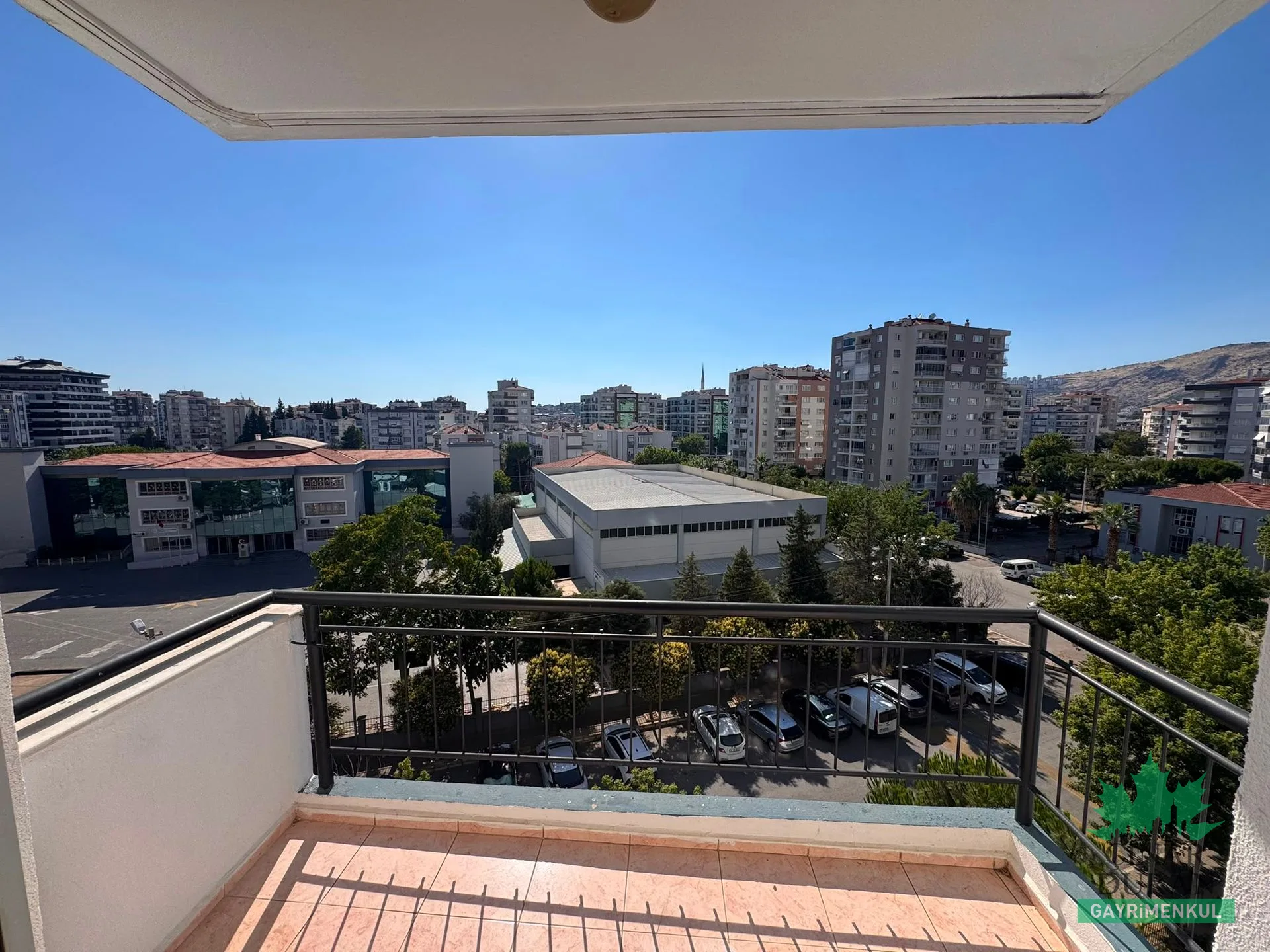 Soğukkuyu'da 130 m² Geniş 3+1 Kiralık Daire - küçük resim 2