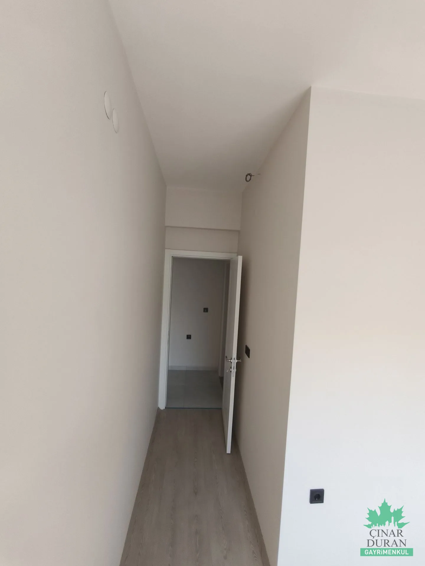 Balatçık'ta Asansörlü 2+1 105 m² Kiralık Ofis - küçük resim 4