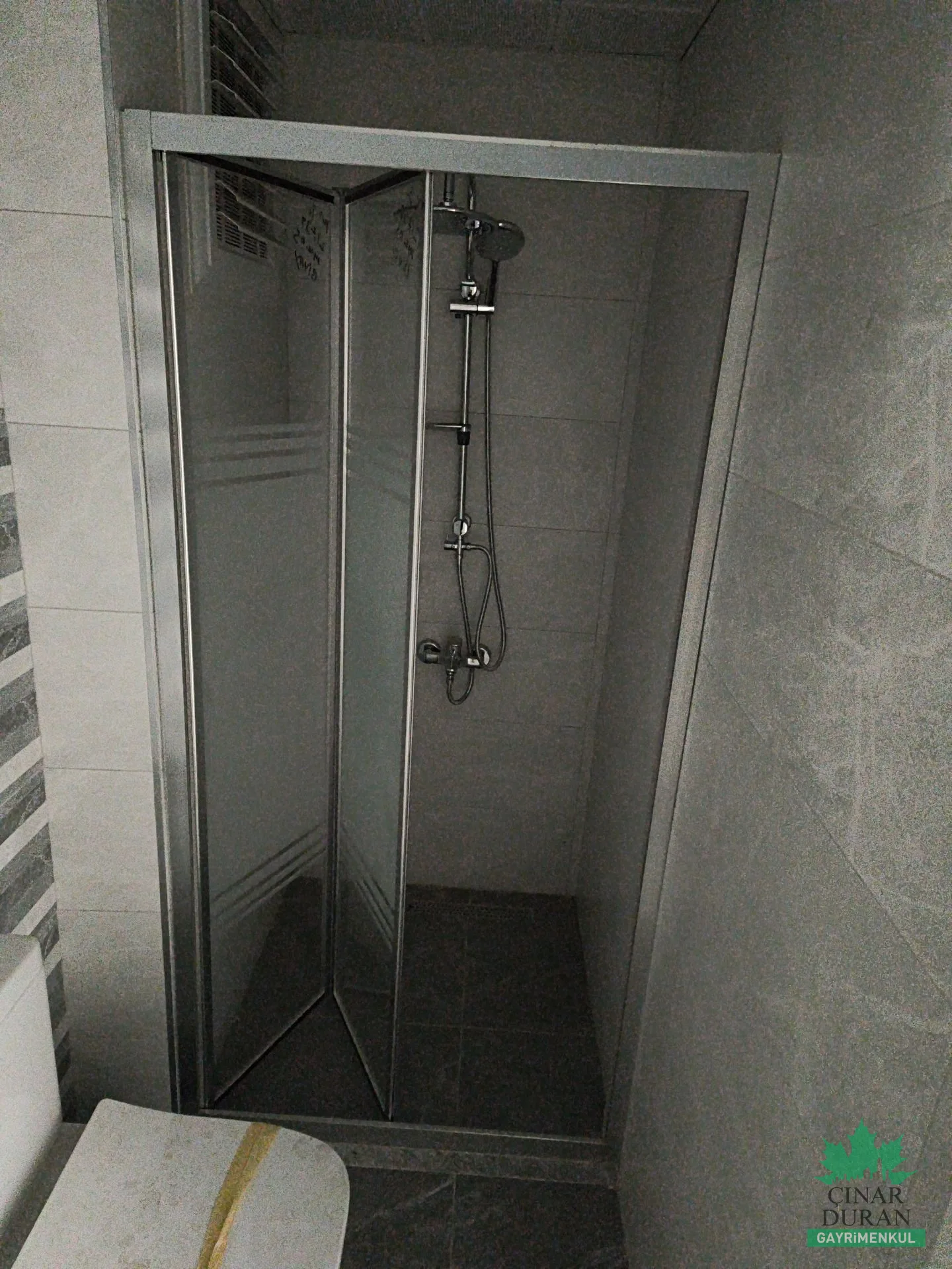 Balatçık'ta Asansörlü 2+1 105 m² Kiralık Ofis - küçük resim 9